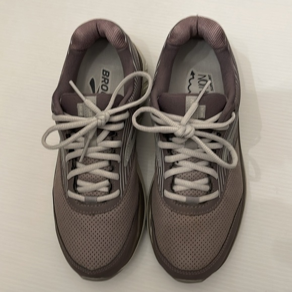 BROOKS ADDITION WLK SNEAKERS WOMENS SIZE 9.5 - Picture 2 of 16